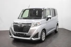 Toyota Roomy 1.0 CVT (69 л.с.) 2019 года с пробегом 60 300 км.
